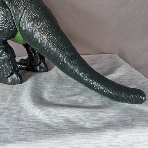 RC dinosaur (RC NOT INCLUDED) excellent condition - Picture 12 of 12